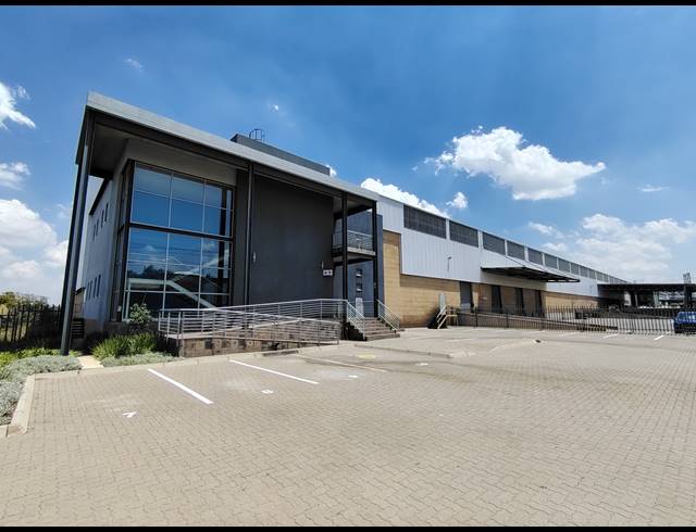 4,626M² WAREHOUSE TO LET IN GOSFORTH PARK